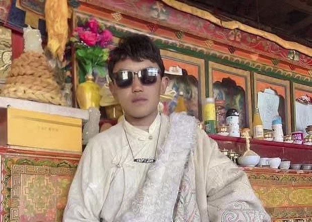 Chinese authorities arrest Tibetan man for having a photo of the Dalai Lama